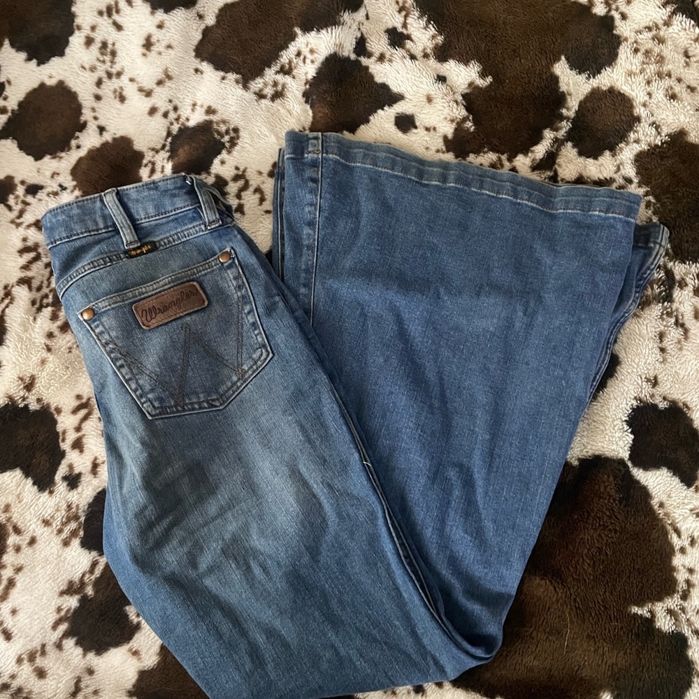 wrangler bell bottoms!